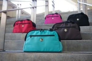 2011-03-15 17-50-53 P1060510 Sleepypod Atom Available colors: Jet Black, Dark Chocolate, Strawberry Red, Robin Egg Blue, Blossom Pink, and Arctic White