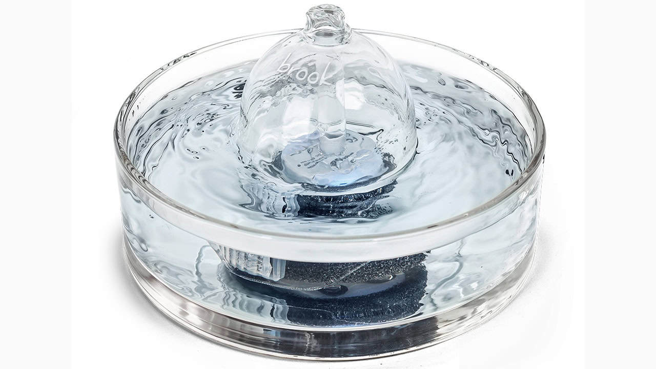 BROOK Glass Cat Fountain